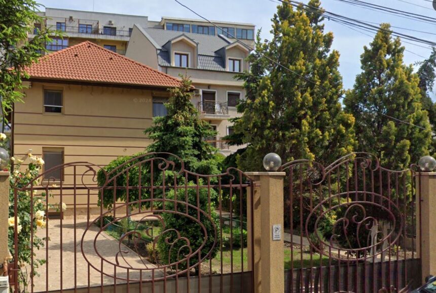 Oferte de neratat: Pensiune de vânzare în inima Centrului de Scafandri din Constanța, la prețul de 750.000 euro! 1 o pensiune situata in zona centrului de scafandri din constanta se vinde cu 750 000 de euro 68a298d6ee9cd