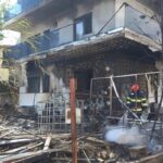 Flăcările au cuprins o rulotă în Mamaia Nord, provocând un incendiu care s-a propagat la un apartament din apropiere. 2 o rulota a luat foc in mamaia nord incendiul s a extins la un apartament de bloc 68a328b292dbb