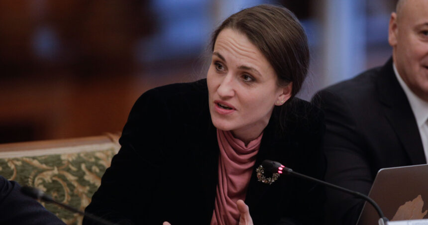 Oana Ţoiu analizează Visa Waiver: „România a atins standardele tehnice, dar pe plan politic sunt diverse aspecte de considerat” 1 oana toiu despre visa waiver pe componenta tehnica romania si a indeplinit indicatorii politic sunt mai multe elemente 68addff791cec