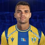oficial cosmarul fcsb ului la petrolul bienvenido 68a6188cd74ee