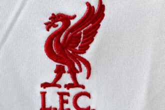oficial out de la liverpool starul cormoranilor transferat cu o zi inainte de supercupa angliei care se vede pe voyo anuntul facut aproape 6897b1e402706