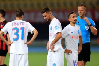 oficial ovidiu perianu prezentat astazi in superliga faceti cunostinta cu noul nostru mijlocas 689723ffbf07b