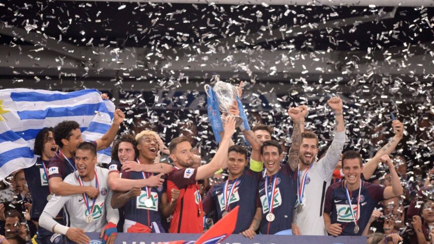 OFICIAL O lovitură de teatru în Franța! După 14 trofee cu PSG, a ales rivala: "Bine ai revenit în inima Capitalei!" 1 oficial tradare in franta a castigat 14 trofee cu psg si acum a semnat cu rivala bine ai revenit in capitala 68a4e323e5b97