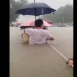 Decizia lui Xi Jinping în urma tragediei provocate de inundațiile devastatoare din China, soldate cu 10 vieți pierdute 3 ordinul lui xi jinping dupa ce 10 oameni au murit in urma unor inundatii istorice in china 689616eb7ad3c