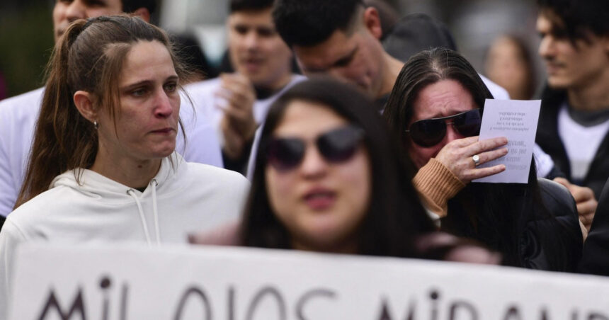 Tragedie în spitalele argentiniene: peste 100 de vieți pierdute din cauza fentanilului contaminat cu bacterii 1 pacienti tratati cu fentanil contaminat cu bacterii cel putin 100 de persoane au murit in spitalele din argentina 689f041f95ca9