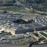 "Intervenția militară în Chicago: Strategia lui Trump pentru înfruntarea criminalității" 3 pentagonul planuieste sa trimita militari inarmati in chicago in contextul initiativelor lui trump de combatere a criminalitatii 68ab2bb1ab47c