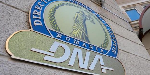 Descinderi ale DNA la primăria din Mangalia: Primarul, suspectat de corupție! 1 perchezitii dna in locuinta si biroul primarului din mangalia acesta e acuzat de luare de mita 68a577454efd6