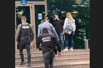 perchezitii la agentia de turism chef de duca din constanta pentru tepele trase celor care doreau sa cumpere vacante 68a9a46bd19a9