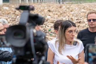 peste 200 de persoane intervin la borca si farcasa dupa inundatii diana buzoianu la neamt e o bomba cu ceas 688ccc12159df