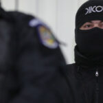 Un agent de penitenciar reținut de colegii de la DIICOT Constanța. Află detalii despre incident! 3 politist de penitenciar incatusat de colegii de la diicot constanta vezi despre ce este vorba 68a70c072927a