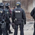 Percheziții spectaculoase în Constanța: Poliția vizează un caz de contrafacere a bunurilor! 3 politistii constanteni au facut perchezitii intr un dosar penal privind bunuri contrafacute 68a7323c2085e