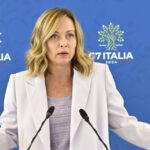Giorgia Meloni, premierul Italiei, în centrul unei controverse pe un site pentru adulți: imagini manipulate cu celebrități, difuzate pe internet. 2 premierul italian giorgia meloni tinta unui site pentru adulti fotografii trucate cu femei celebre publicate online 68b1605c546ee
