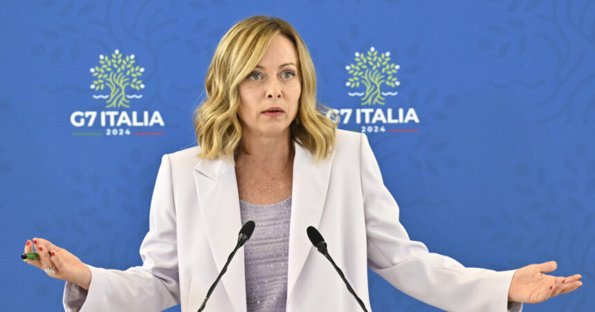 Giorgia Meloni, premierul Italiei, în centrul unei controverse pe un site pentru adulți: imagini manipulate cu celebrități, difuzate pe internet. 1 premierul italian giorgia meloni tinta unui site pentru adulti fotografii trucate cu femei celebre publicate online 68b1605c546ee
