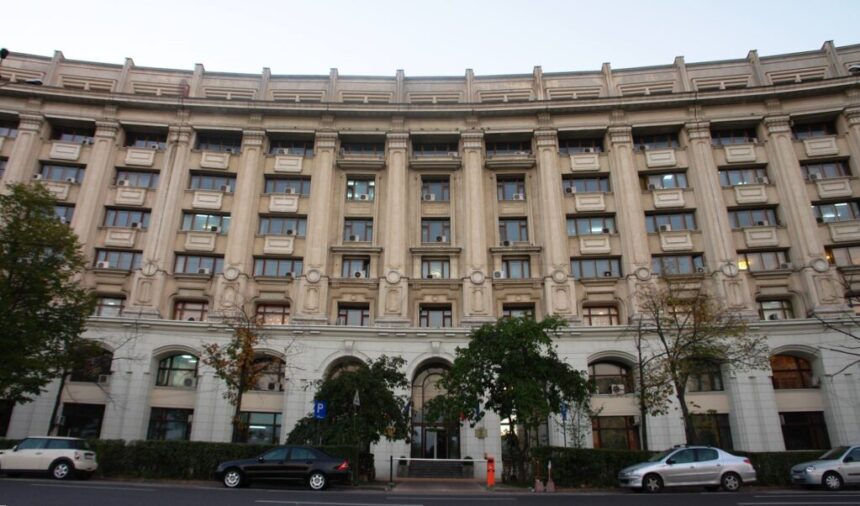 Președintele Curții Supreme își încheie cariera și lansează un avertisment: Judecătorii, prezentați în mass-media ca adversari ai cetățenilor. 1 presedintele curtii supreme s a pensionat si trage un semnal de alarma judecatorii transformati mediatic in dusmani ai poporului 688ced0fb8f30