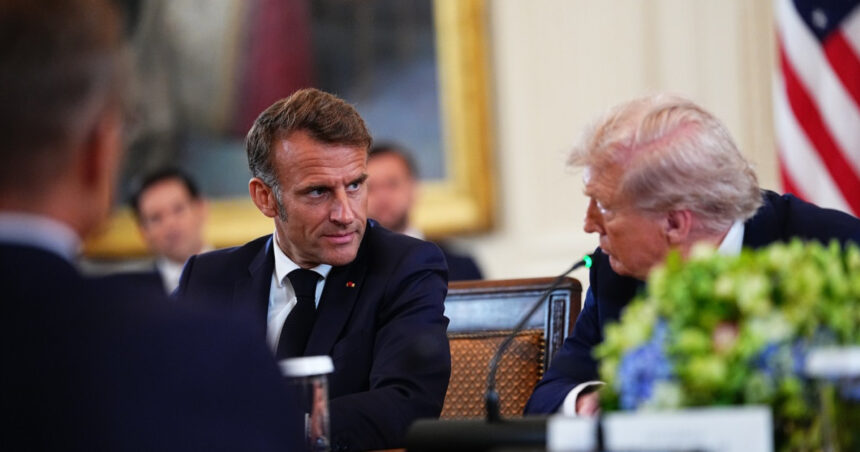 Emmanuel Macron solicită întărirea sancțiunilor în cazul unui eșec al negocierilor pentru Ucraina 1 presedintele frantei emmanuel macron cere sporirea sanctiunilor daca negocierile privind ucraina esueaza 68a4073f0fa6d