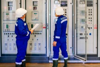 profitul net al electrica sa a crescut de peste 4 ori gratie majorarii compensatiilor de la stat pentru plafonarea preturilor la energie si maririi tarifului reglementat de distributie 68b084ef55adc