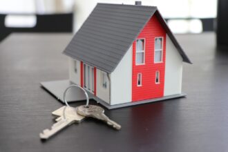 proprietarii care inchiriaza apartamente in regim hotelier vor trebui sa aiba casa de marcat si bon fiscal 68b34141d195f