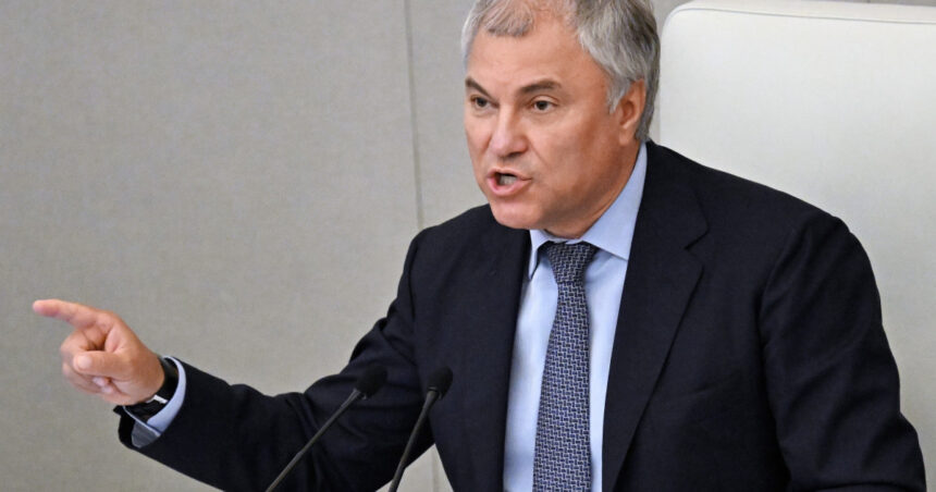 Putin îl trimite pe liderul deputaților ruși în vizită la Phenian. Ce misiune are acesta în Coreea de Nord? 1 putin il trimite pe seful deputatilor rusi in coreea de nord ce va face acesta la phenian 689b08f62b2b2