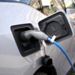 Rabla 2025: Sumele pe care românii le vor obține pentru automobilele electrice și hibride 3 rabla 2025 cat vor primi romanii pentru masinile electrice si hibride 68a886cc80d82