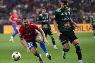 raul rotund cainele de la unirea slobozia care invins fcsb suta la suta am jucat si pentru dinamo 68991049b88c7
