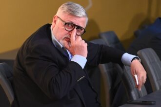 razboi in superliga gino iorgulescu nu ma pun la mintea lui sucu se pricepe atat de mult la fotbal incat ii e frica de edjouma 6899b969b774e