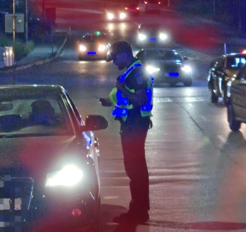 Acțiune de proporții în județul Constanța! Numeroase persoane surprinse la volan fără permis de conducere 1 razie de amploare in tot judetul constanta mai multe persoane au fost prinse la volan desi nu aveau permise auto 688f42bc8d677