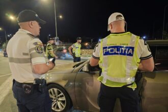 razii de amploare in mangalia si navodari a participat si tessa cainele de depistare substante interzise ce au descoperit politistii 68971308ba5b5
