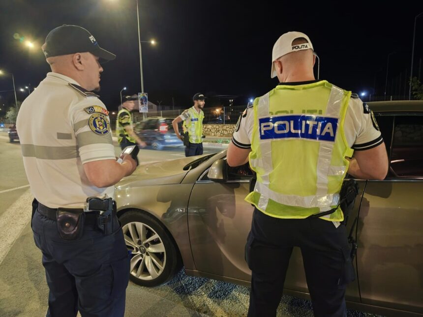 Acțiuni de amploare în Mangalia și Năvodari! Câinele Tessa, specialist în descoperirea substanțelor ilegale, a fost alături de polițiști. Ce au găsit autoritățile? 1 razii de amploare in mangalia si navodari a participat si tessa cainele de depistare substante interzise ce au descoperit politistii 68971308ba5b5