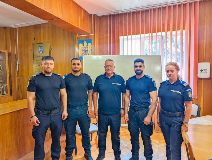 Aprecierea meritelor: 13 jandarmi din Constanța au primit avansarea în rang! 1 recunoastere oficiala a profesionalismului 13 jandarmi constanteni au fost avansati in grad 688cb4c3d0877