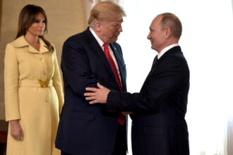 relatia trump putin de la aproape un bromance la tensiunile provocate de razboiul din ucraina 689ecc7372408