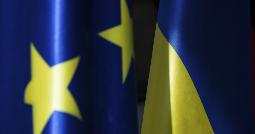 „Analiza proaspătă a opiniei publice despre integrarea Ucrainei în UE: Trei perspective interesante” 1 rezultatul celui mai recent sondaj de opinie cu privire la aderarea ucrainei la ue cele trei scenarii 68a737705c68e