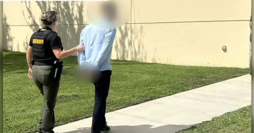 Român capturat în SUA după ce a comis mai multe furturi de bijuterii, trădat de fiul său de 10 ani care purta un Rolex. 1 roman arestat in sua dupa ce a jefuit mai multe magazine de bijuterii a fost dat de gol de fiul de 10 ani care purta un rolex 68b1bbc8c2d2f