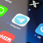 Rusia limitează comunicarea pe WhatsApp și Telegram: Motivele din spatele acestei măsuri controversate 2 rusia a interzis partial apelurile prin whatsapp si telegram cum isi justifica autoritatile decizia 689cb6095a554