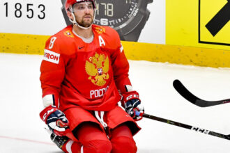 rusia i a blocat conturile golgheterului istoric al nhl bun prieten cu vladimir putin 689b2bb11c6ec