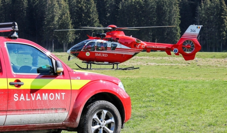 Salvamont: Șapte aventurieri, internați din cauza accidentelor montane 1 salvamont sapte turisti spitalizati dupa incidente pe munte 68a975b088500