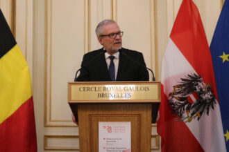 scandal sexual la viena avandu l in centru pe ambasadorul austriei la uniunea europeana thomas oberreiter si a dat demisia 6891f88db96b1
