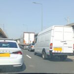 Ambuteiaje pe DN 39, între Agigea și Eforie Nord, și pe A2, între Medgidia și Fetești: Descoperiți rutele ocolitoare! 3 se circula bara la bara pe dn 39 intre agigea si eforie nord si pe autostrada a2 intre medgidia si fetesti ce rute alternative puteti alege 68a19c2f6e2fd