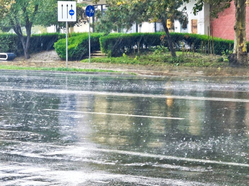 Se anunță vremuri furtunoase! Constanța, sub avertizare galbenă de ploi, vânturi puternice și fulgere 1 se strica vremea constanta sub cod galben de ploi vijelii si descarcari electrice 68a8408a79f59