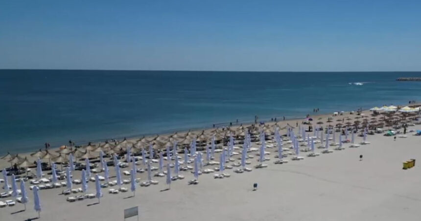 Declinul verii pe litoralul românesc: Hoteluri închise de la 1 septembrie 1 sezon estival slab pe litoralul romanesc de la 1 septembrie mai multe hoteluri anunta ca isi inchid portile 68aea862b108d