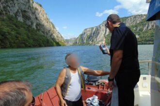 siguranta navigatiei sub lupa anr ambarcatiuni fara acte dotari lipsa si nepurtarea vestelor de salvare depistate in timpul controalelor 68ac401cbf1bf