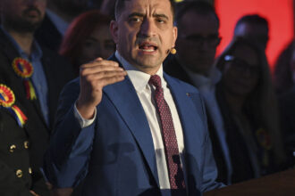 simion dupa ce grindeanu a refuzat o alianta cu aur raspuns jignitor vrea sa se sinucida politic proteste la sediile psd 68acbd6189a32