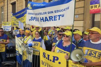 sindicatele din educatie au declansat referendum profesorii decid daca predau la orele de curs din 9 septembrie 68b4767dd47cd