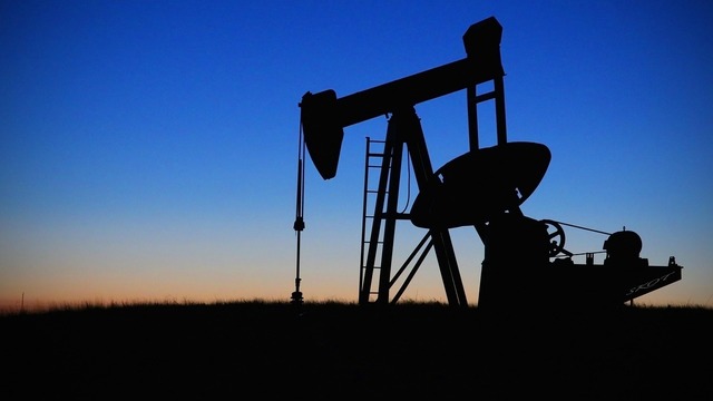 Fenomen neobișnuit după trei decenii: "Râsul aurului negru" 1 situatie rara in ultimii 30 de ani zambetul petrolului 68ac30fd2e306