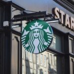 Starbucks combate fenomenul „cagongjok” cu măsuri inovatoare! 3 starbucks ia masuri impotriva fenomenului cagongjok 689dcdb2145f7