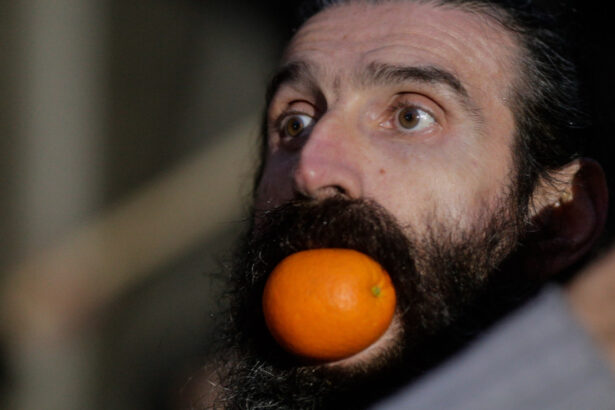 stegarul dac a fost dat jos in siguranta din copacul in care se urcase la penitenciarul rahova 688e1c4a9f98d