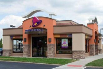 taco bell isi regandeste sistemul dupa ce un barbat a comandat 18 000 de sticle de apa 68b2f9c76d9f5