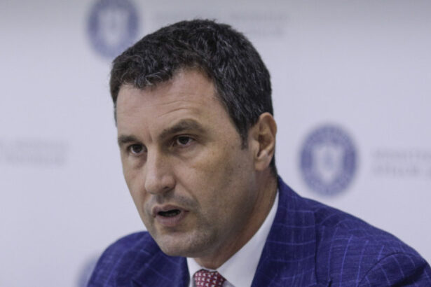 tanczos barna autoritatile vor putea pune poprire pe ajutorul social daca beneficiarul are datorii la bugetul local 6895db2547ae9