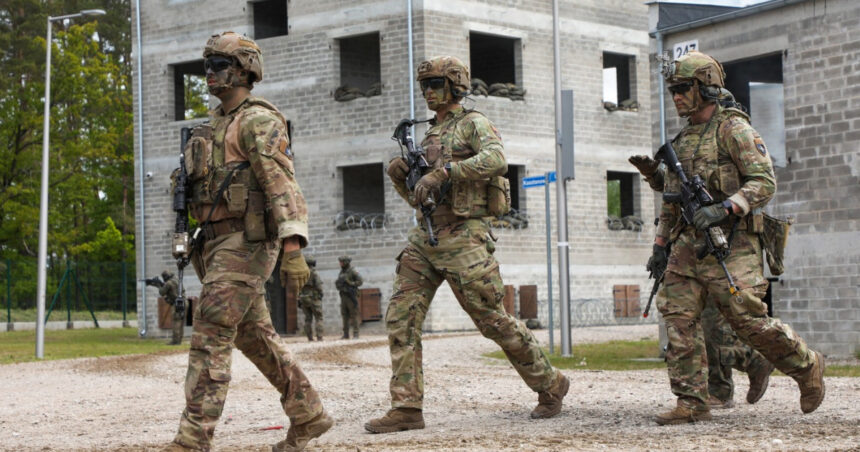 Destinația din UE unde oamenii fac coadă pentru a se alătura armatei, în ciuda absenței serviciului militar obligatoriu. Ce salarii se oferă după pregătire? 1 tara din ue in care cetatenii se inghesuie sa se inscrie in armata desi serviciul militar nu e obligatoriu cat castiga dupa instruire 68b18e162088f