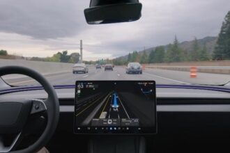tesla anunta un nou model de conducere autonoma full self driving cu imbunatatiri majore lansare posibila luna viitoare 689436c6caeb7
