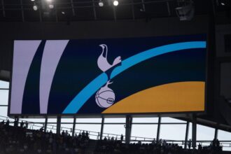 tottenham a pus pe masa 50 000 000 de e pentru starul lui chivu de la inter milano 68a364182cd5c